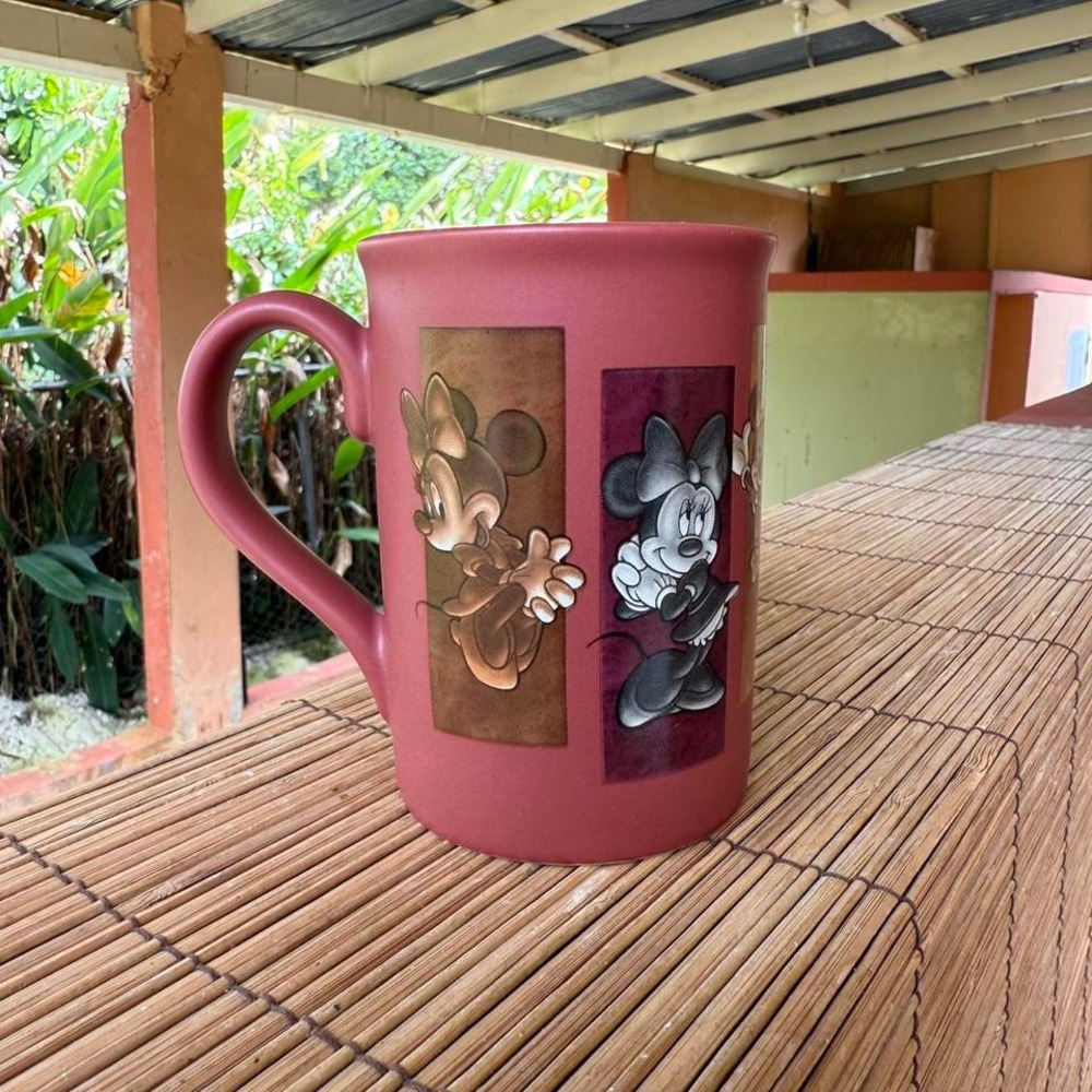 Vintage Minnie Magic Disney Parks Mug‎ Made In Thailand